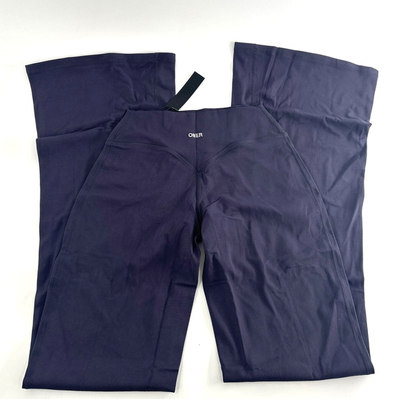 Oner Active True Blue SoftMotion Flared Bottoms Size L Regular - Picture 7 of 9